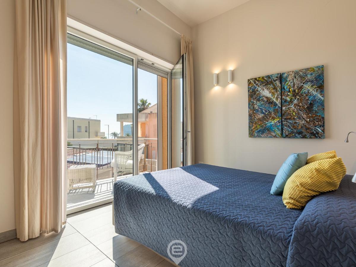 Poetto Sea Breeze - Blue Apartment Cagliari Exterior photo