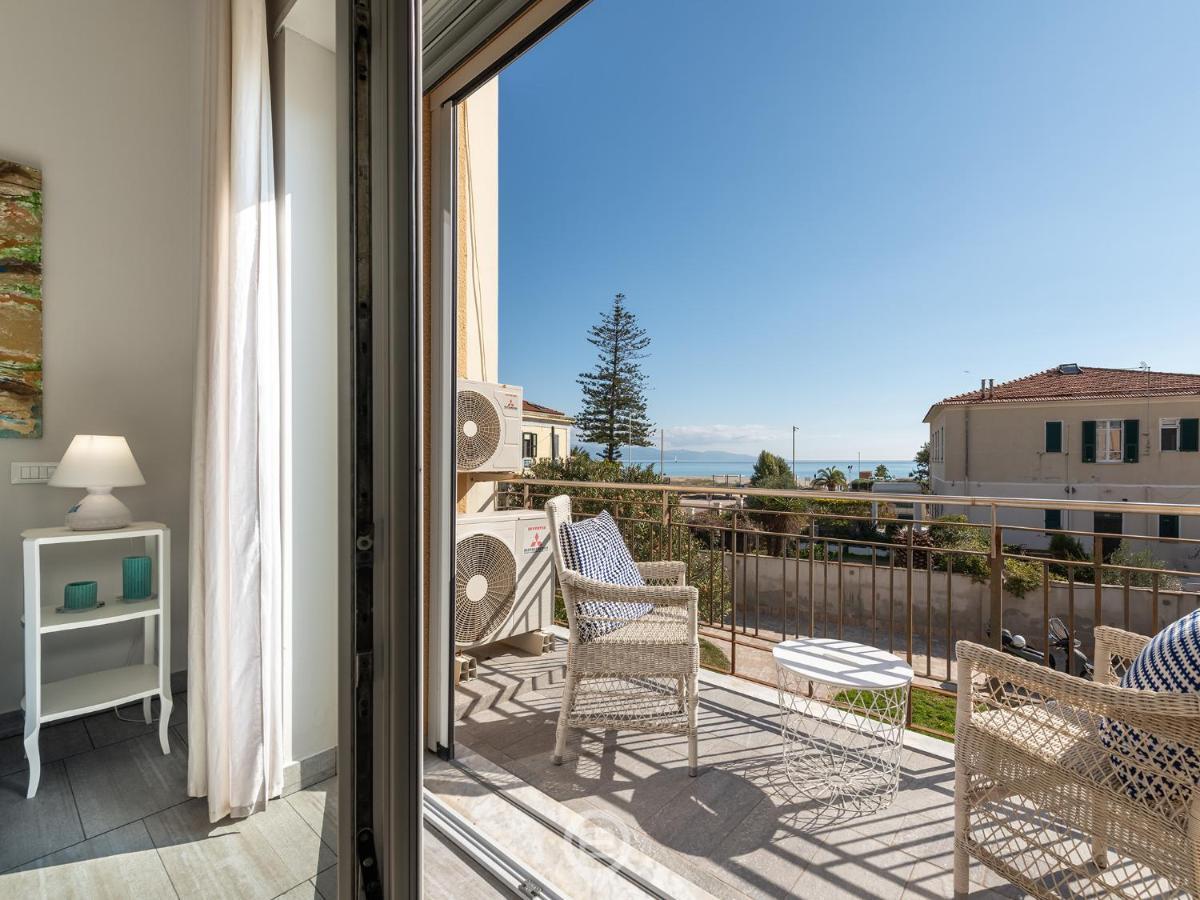 Poetto Sea Breeze - Blue Apartment Cagliari Exterior photo